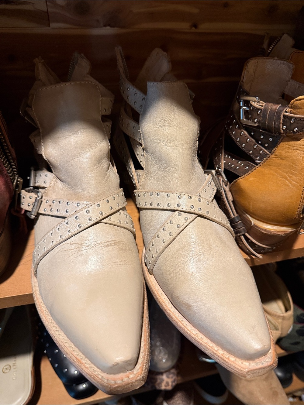Freebird cream/taupe Studded Leather Ankle Boots